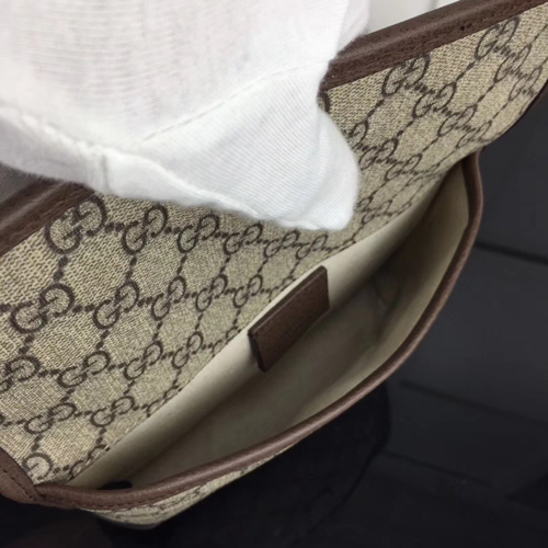 グッチバッグ角部分ディテール